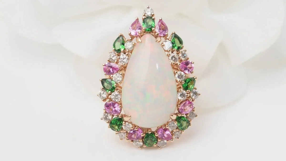 Bague Cocktail en or rose et cabochon d'opale - Image 4