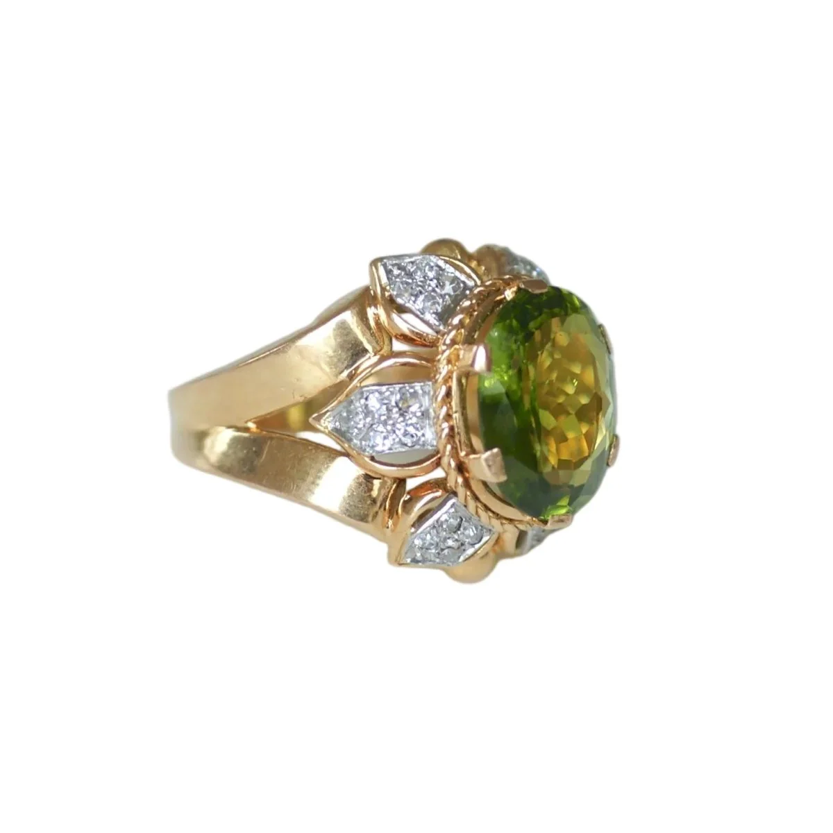 Bague Cocktail en or rose, platine, péridot et diamants - Image 5