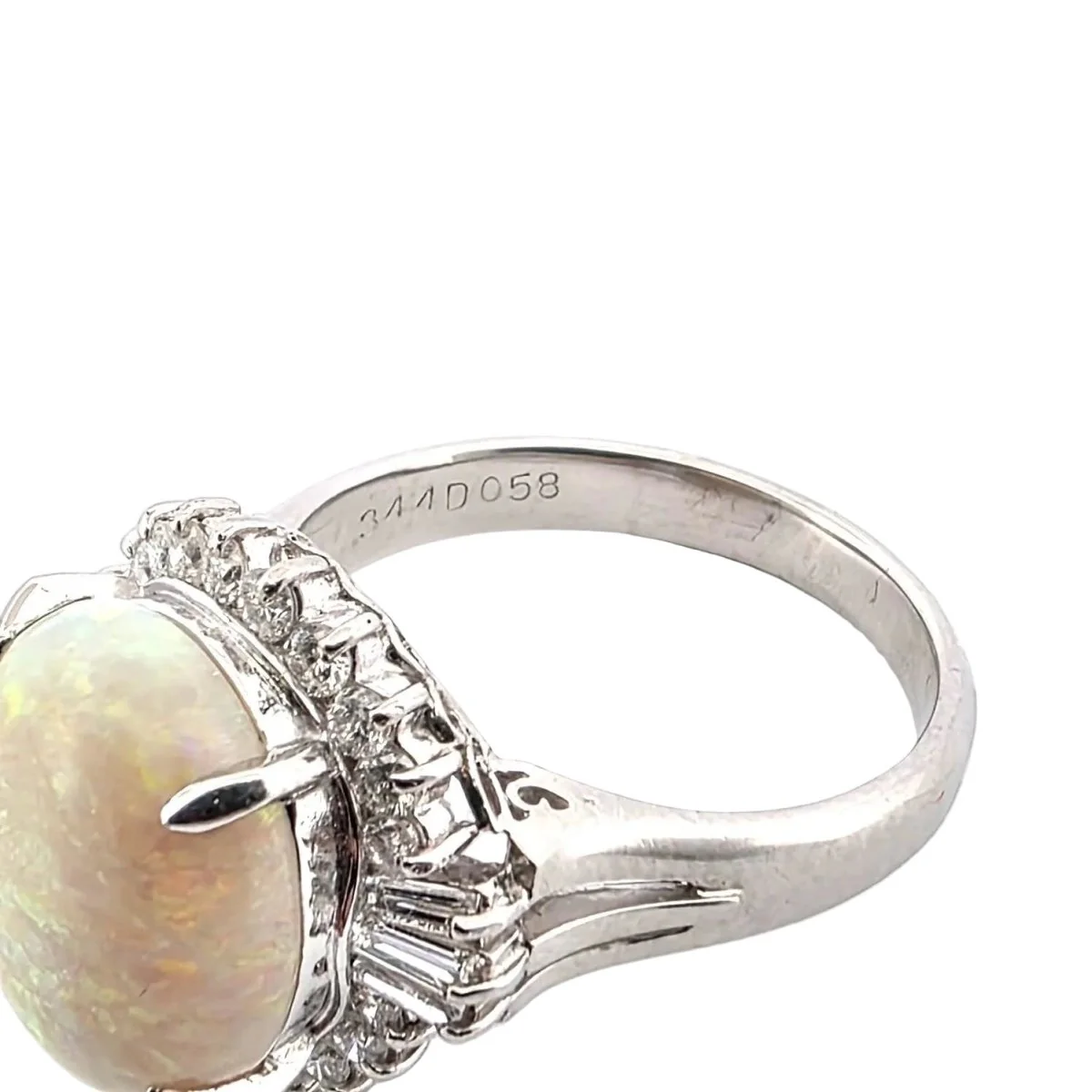 Bague Cocktail en platine, opale et diamants - Image 3