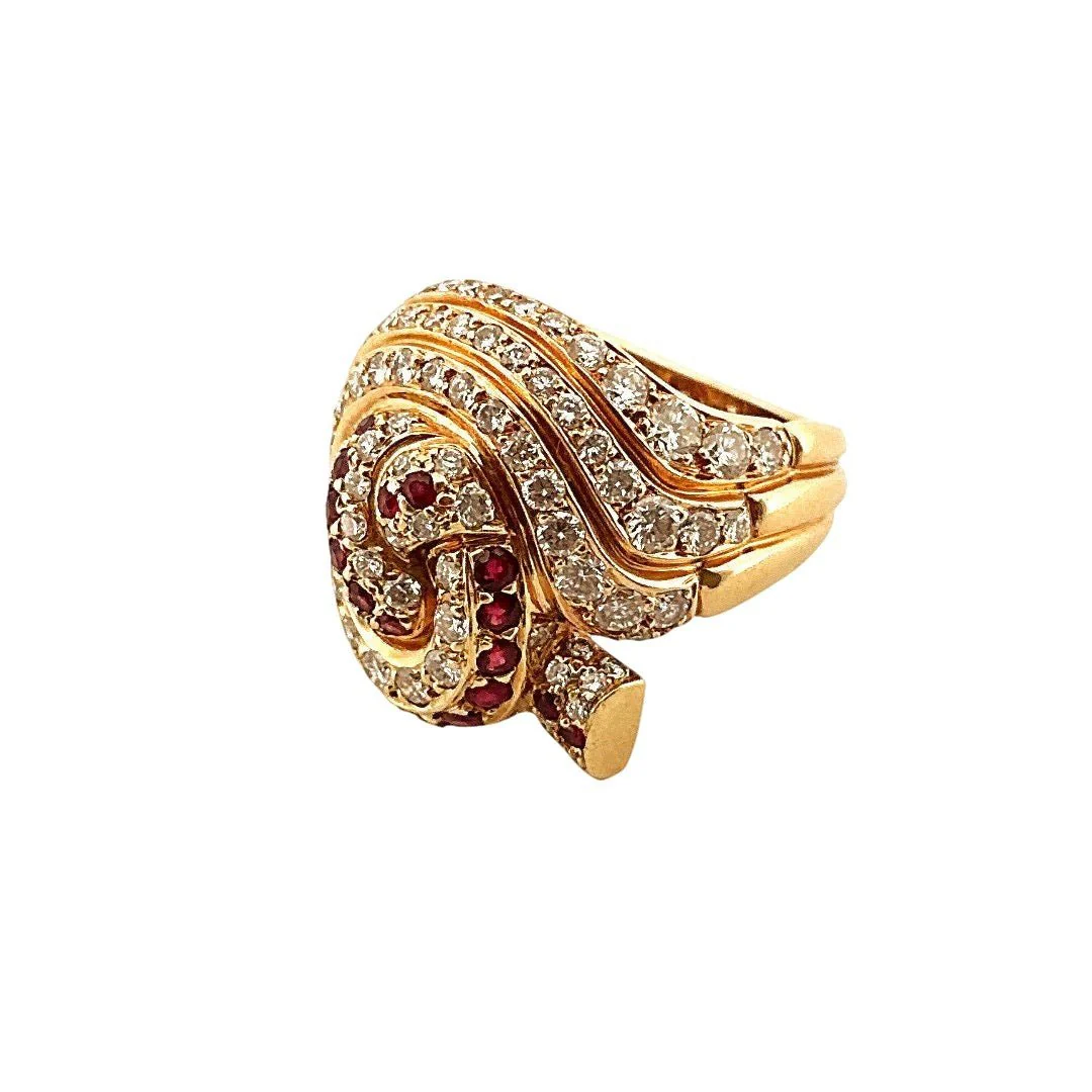 Bague Cocktail HERVÉ SCHICK en or jaune, rubis et diamants - Image 4