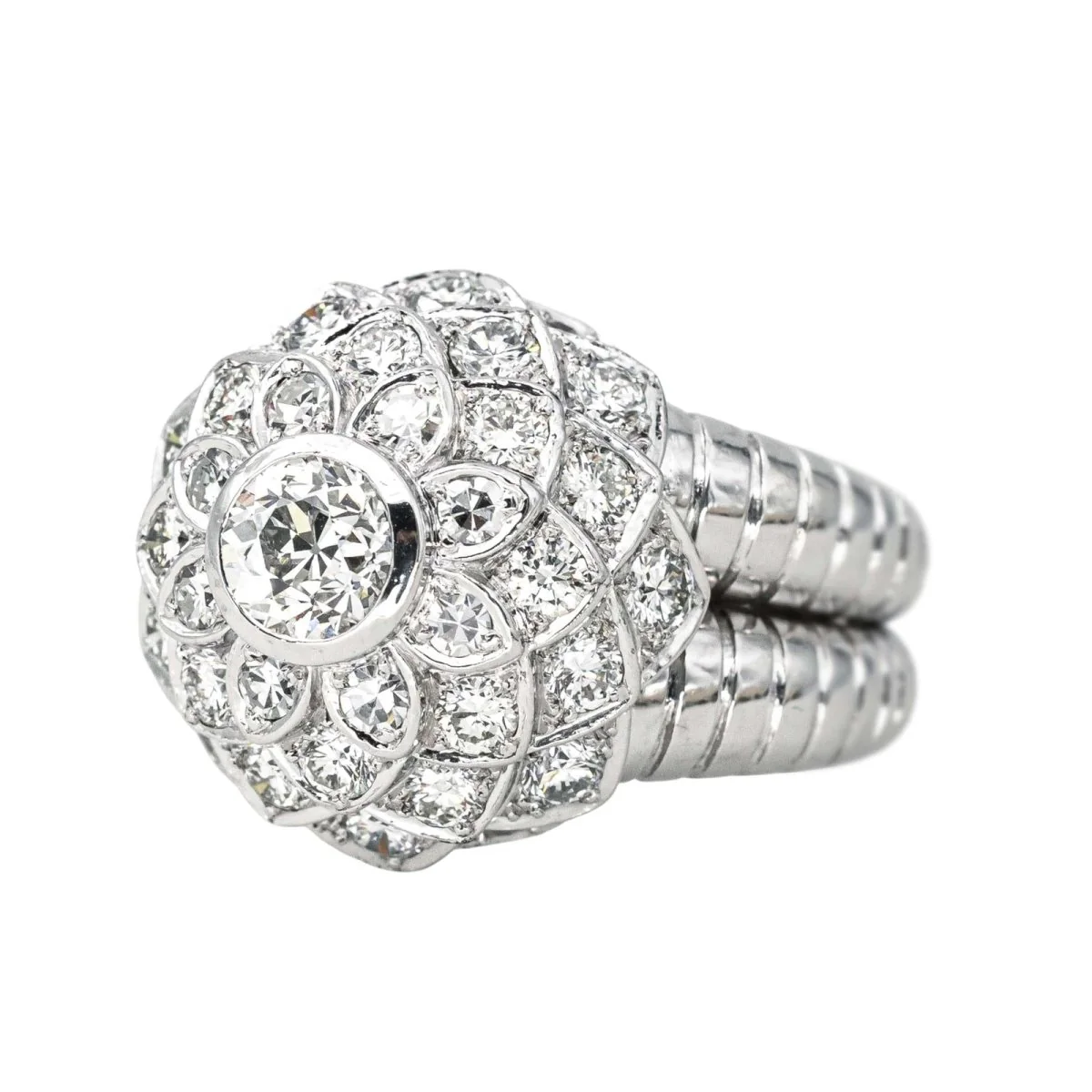 Bague Cocktail en platine et diamants - Image 3