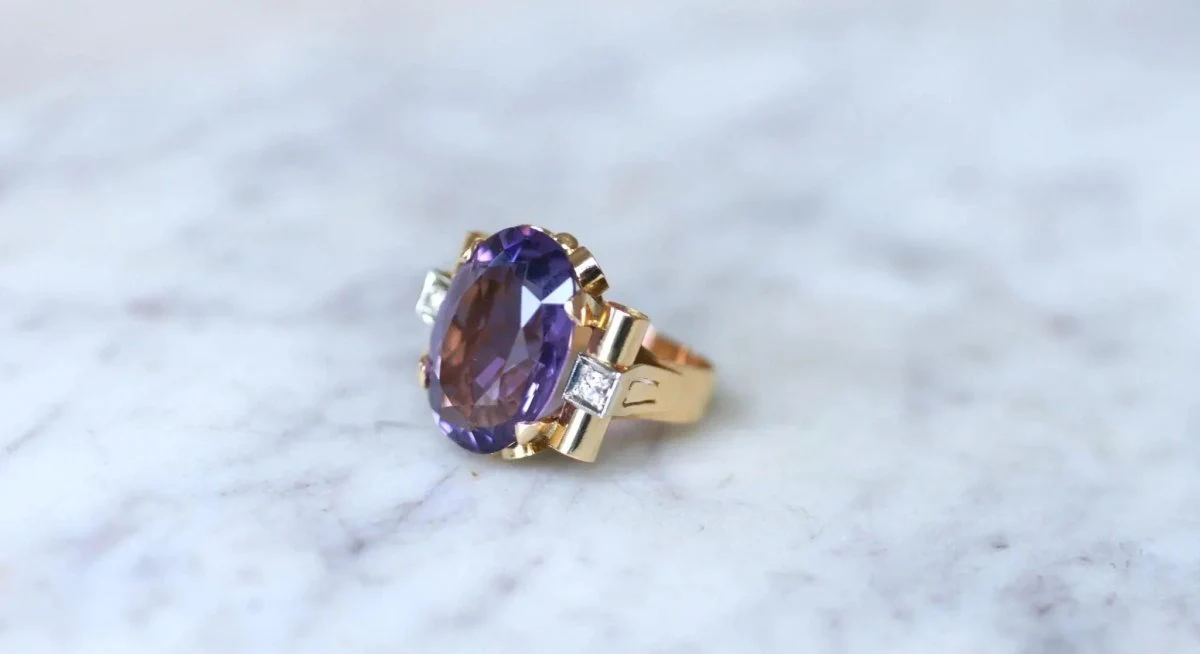 Bague Tank Améthyste et Diamants sur Or Jaune - Image 4