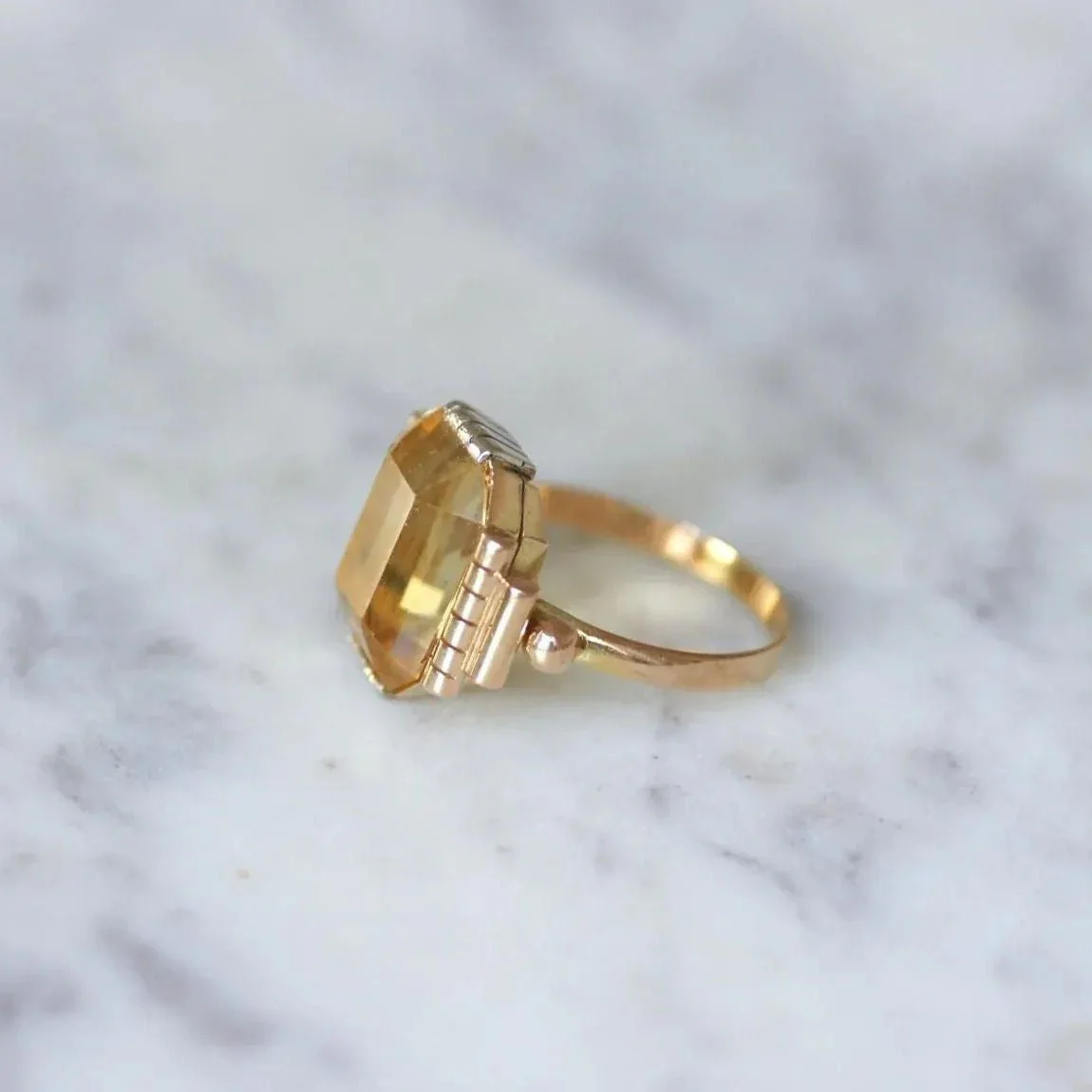 Bague Cocktail en or jaune, or blanc et citrine - Image 3