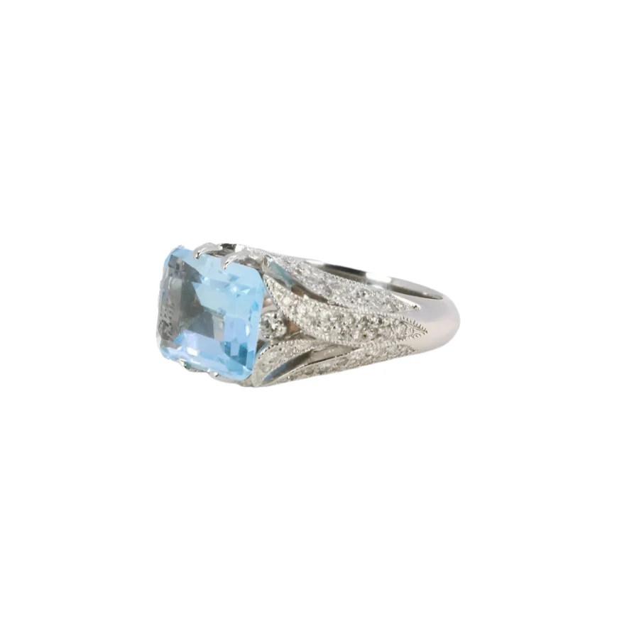 Bague cocktail vintage en or blanc, diamants et aigue-marine - Image 6