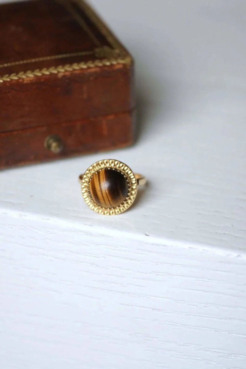 Bague cocktail vintage or jaune et quartz oeil de tigre - Image 4