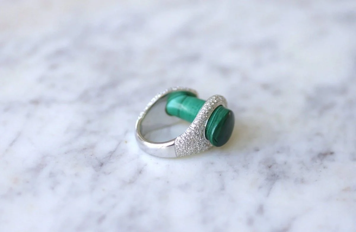 Bague Cocktail Gucci, malachite et diamants sur or blanc - Image 8