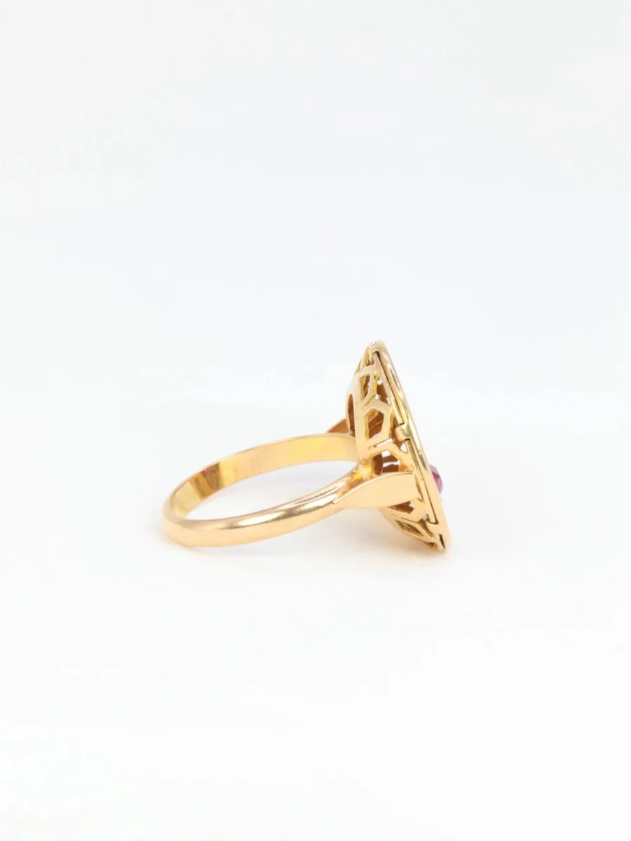 Bague d’amour vintage IL BAT POUR TOI en or et rubis - Image 4