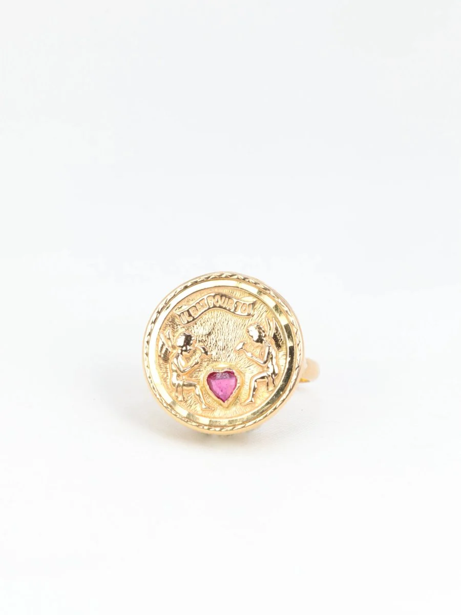 Bague d’amour vintage IL BAT POUR TOI en or et rubis - Image 8