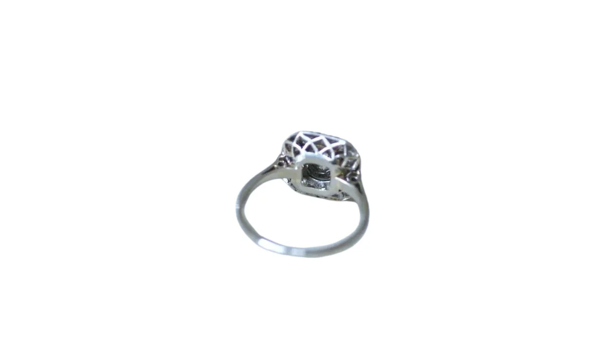 Bague Art Déco carré en or blanc, platine et diamant - Image 4