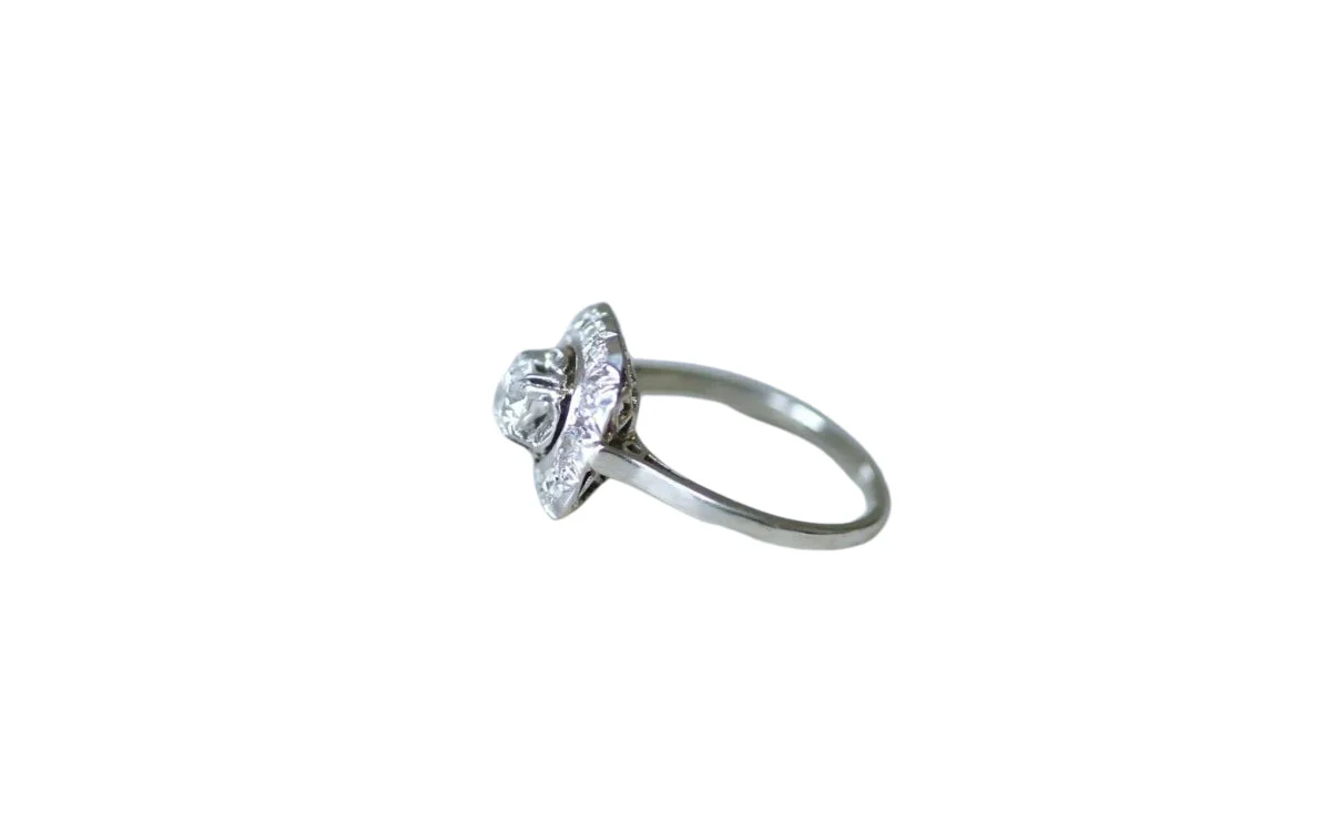 Bague Art Déco carré en or blanc, platine et diamant - Image 5