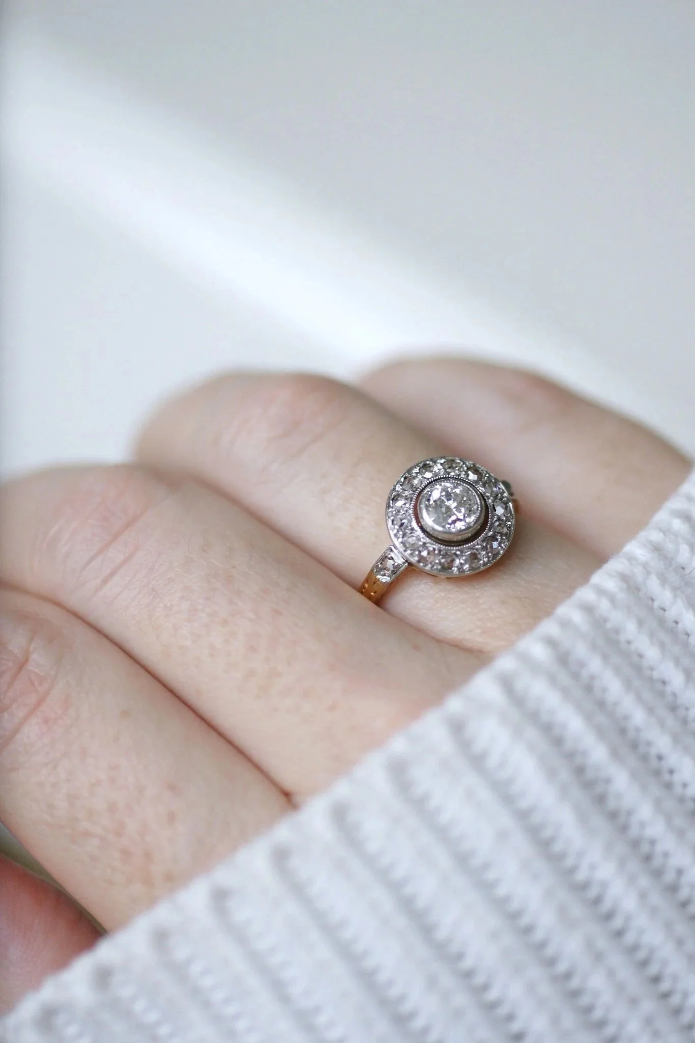 Bague cible ronde diamants - Image 3