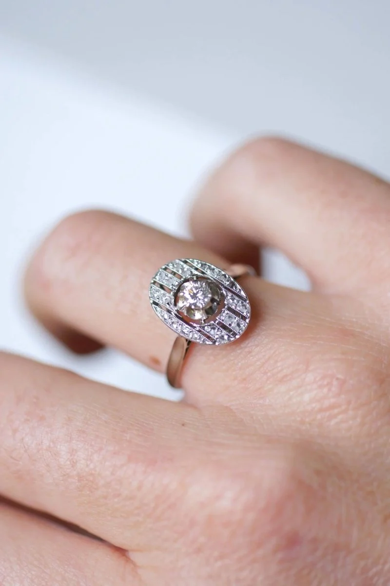 Bague de fiançailles ovale Art Deco platine or blanc et diamants - Image 5