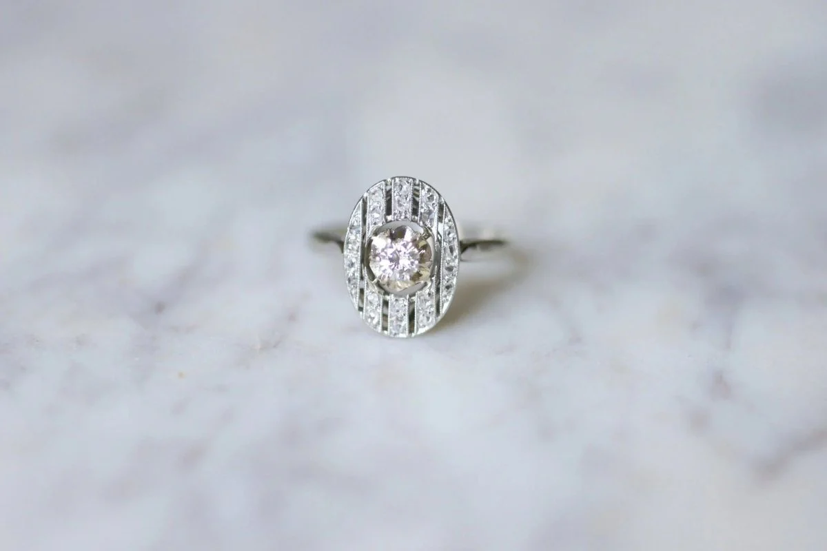 Bague de fiançailles ovale Art Deco platine or blanc et diamants - Image 6