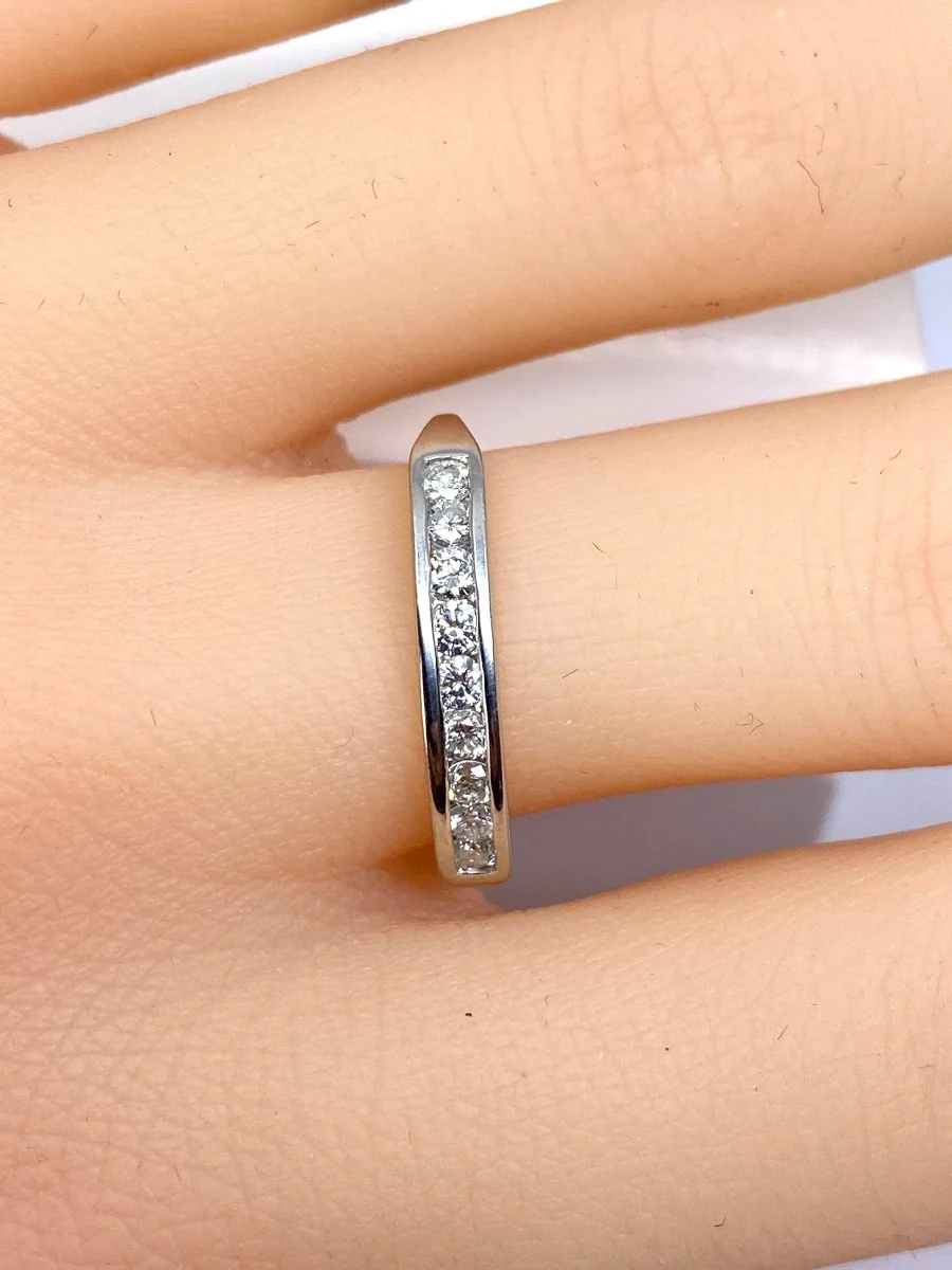 Bague Alliance en or blanc  et Diamants - Image 10