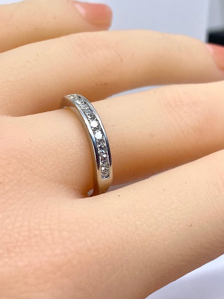 Bague Alliance en or blanc  et Diamants - Image 14