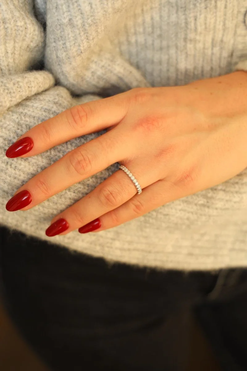 Bague Alliance en or blanc et diamants - Image 2
