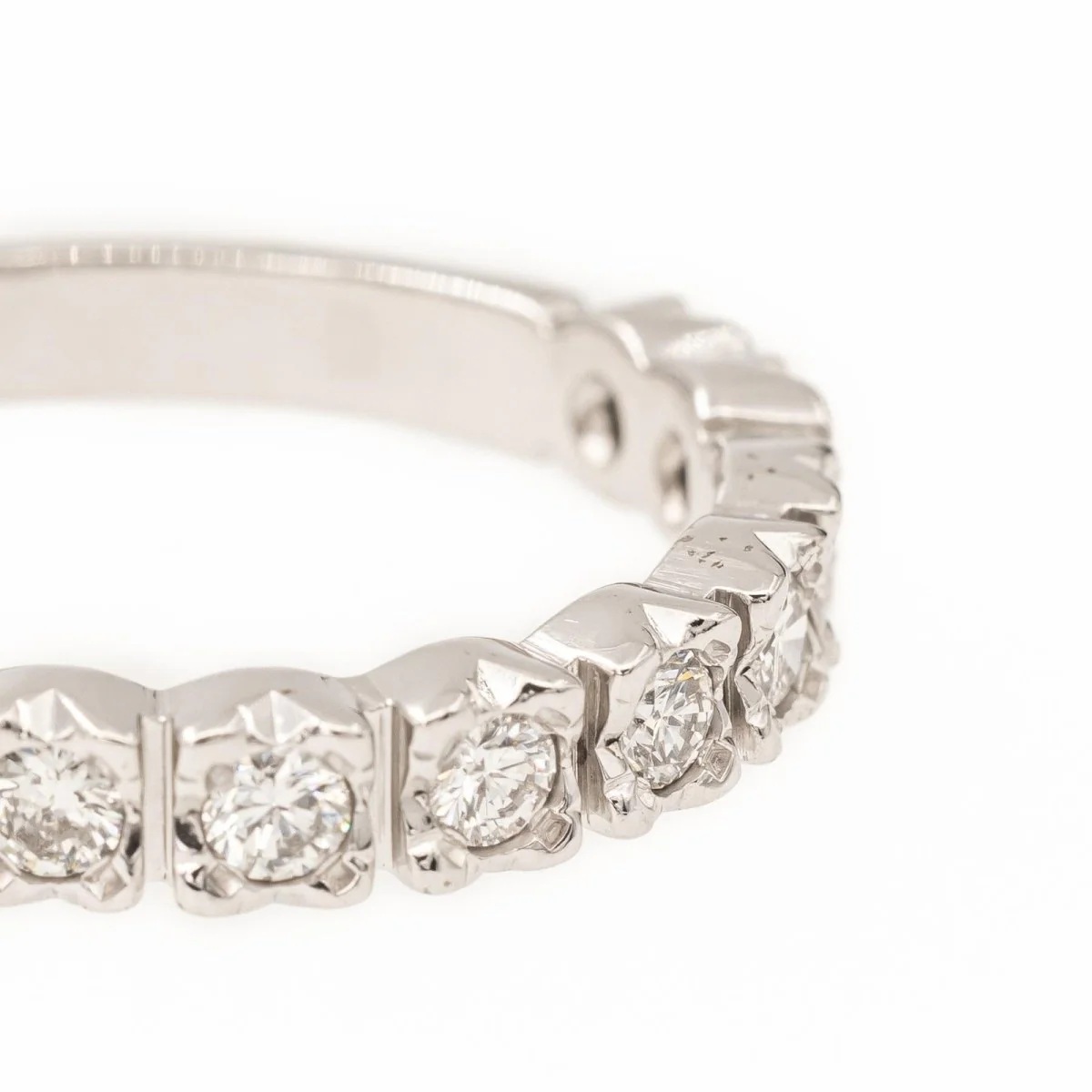 Bague Alliance en or blanc et diamants - Image 7