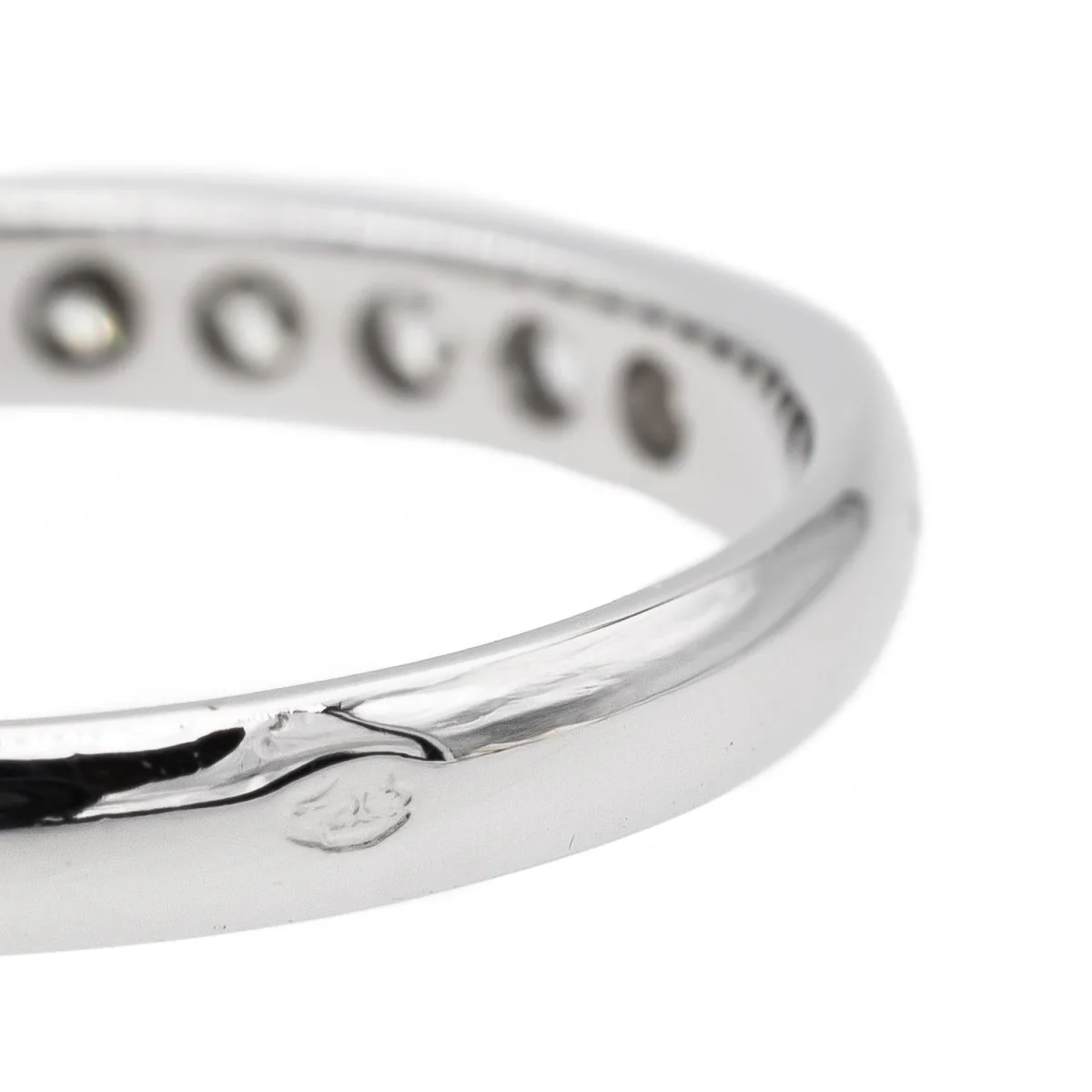 Bague demi alliance en or blanc et diamants - Image 6