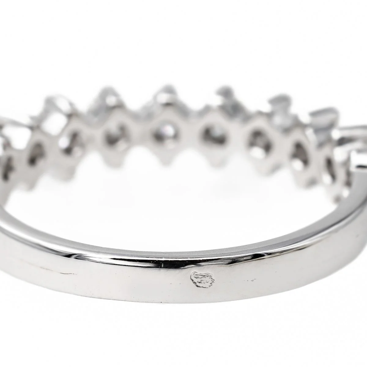 Bague alliance en or blanc et diamants - Image 5