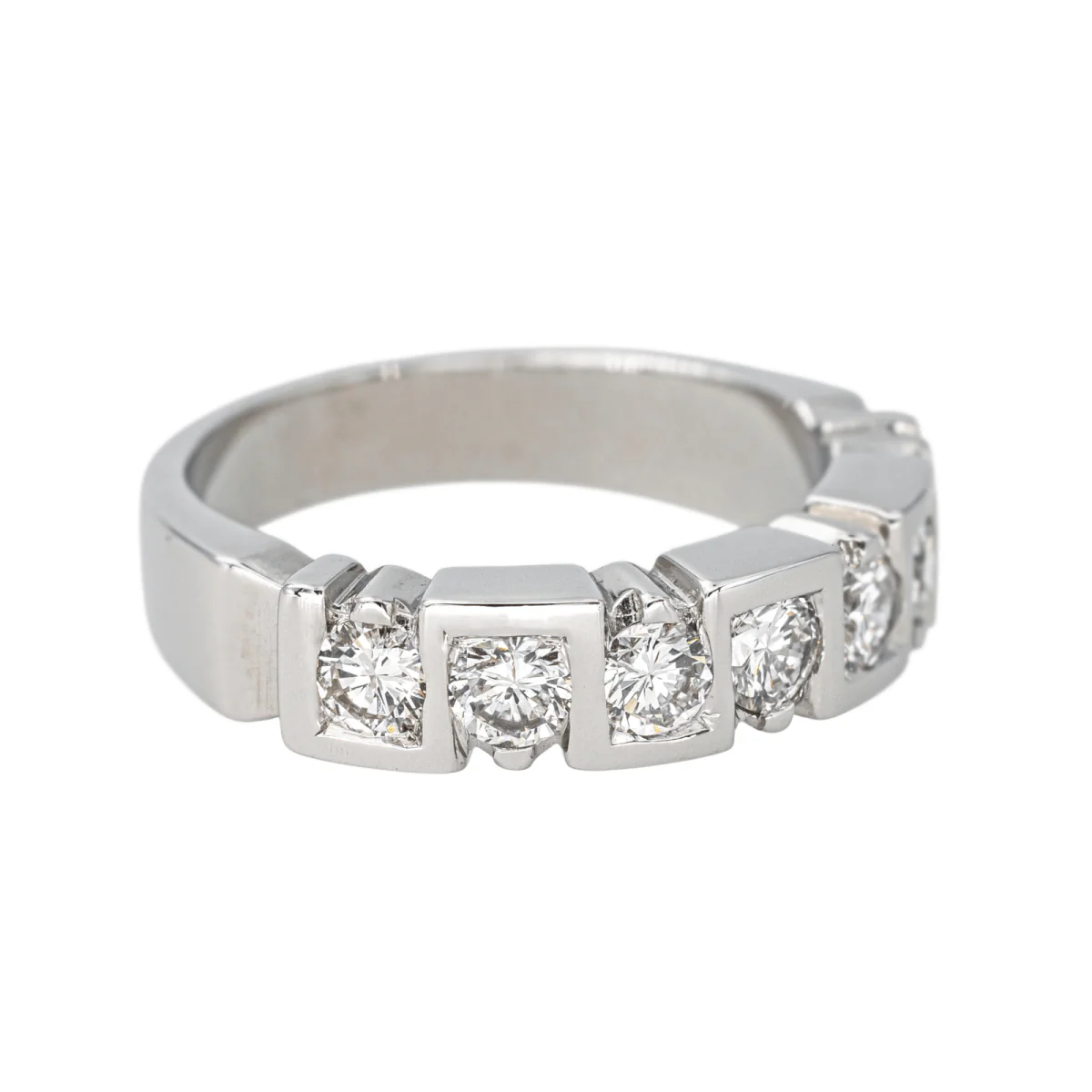 Bague Alliance en or blanc et diamants - Image 6