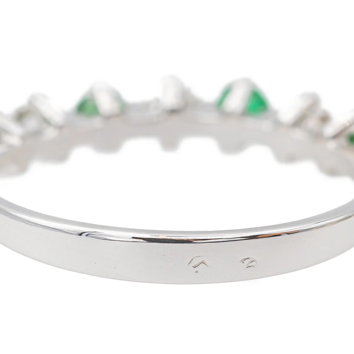 Bague Demi-alliance Or blanc Emeraude - Image 6