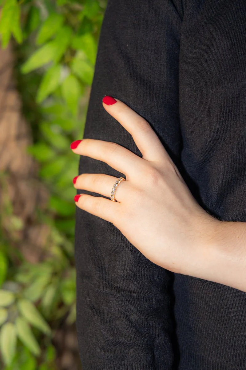 Bague Demi Alliance Or Jaune Diamant - Image 2