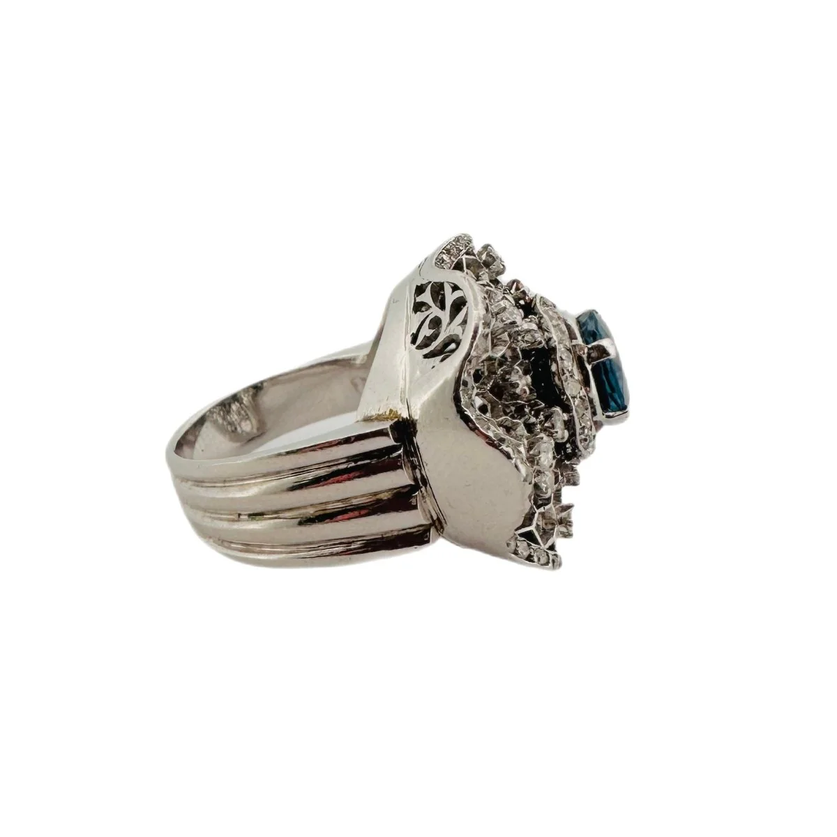 Bague juponnée en platine, saphir et diamants - Image 5
