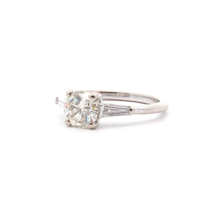 Bague Solitaire en or blanc et diamants
