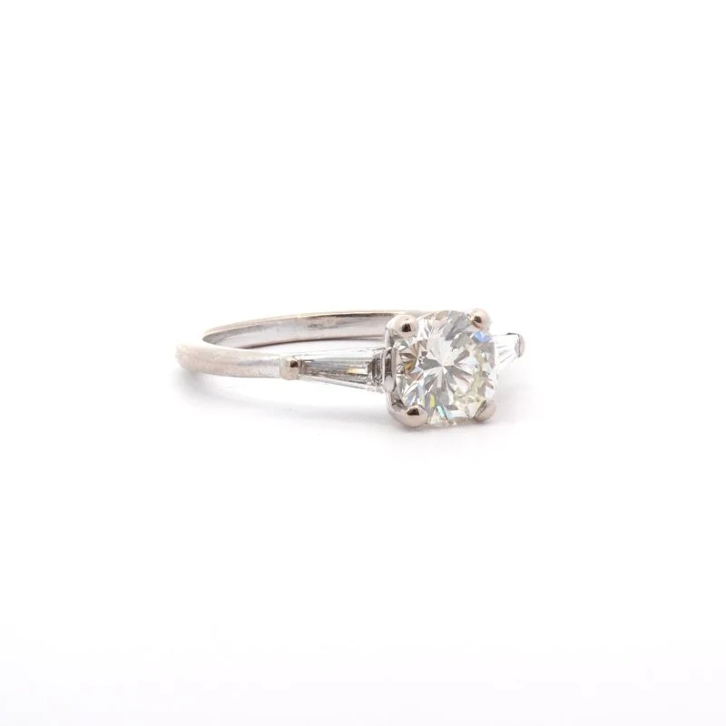 Bague Solitaire en or blanc et diamants - Image 4