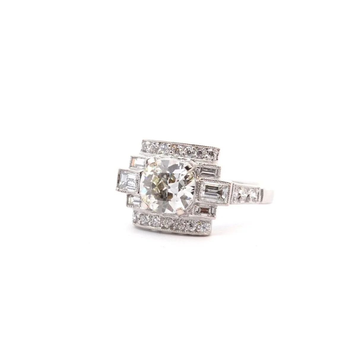Bague en platine et diamants