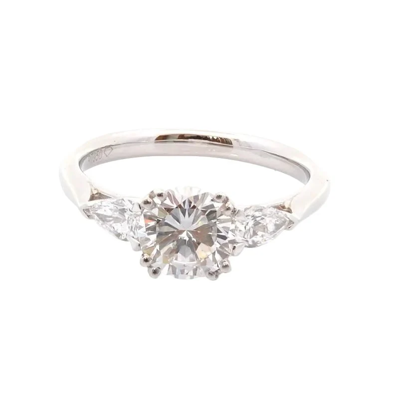 Bague Trilogie en platine et diamants