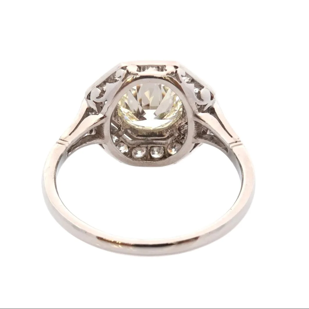 Bague Entourage en or blanc, platine et diamants - Image 3