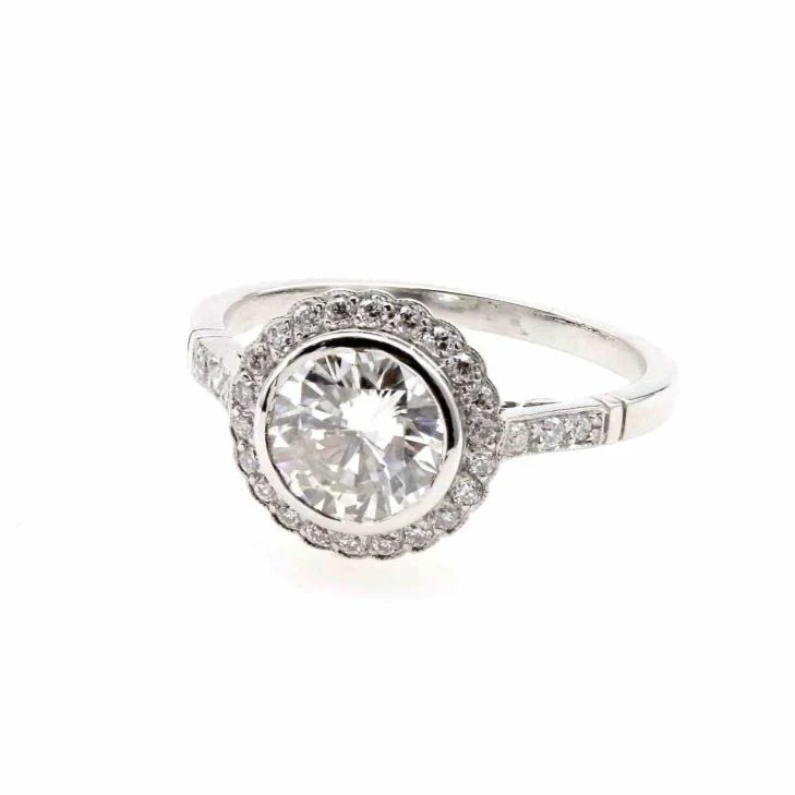 Bague Entourage en platine et diamant