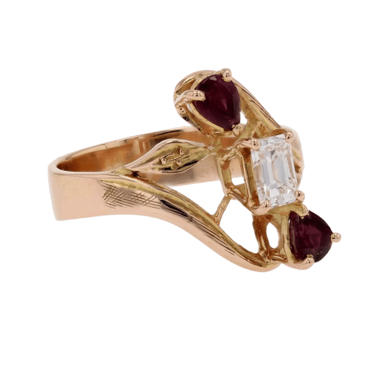 Bague Trilogie en or jaune, rubis et diamant - Image 5