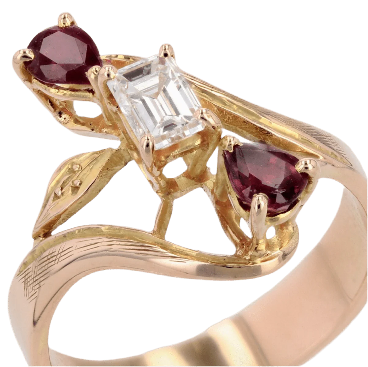 Bague Trilogie en or jaune, rubis et diamant - Image 7