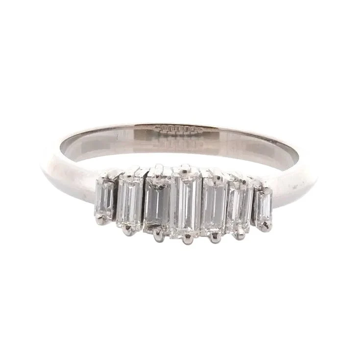 Bague Jarretière en platine et diamants