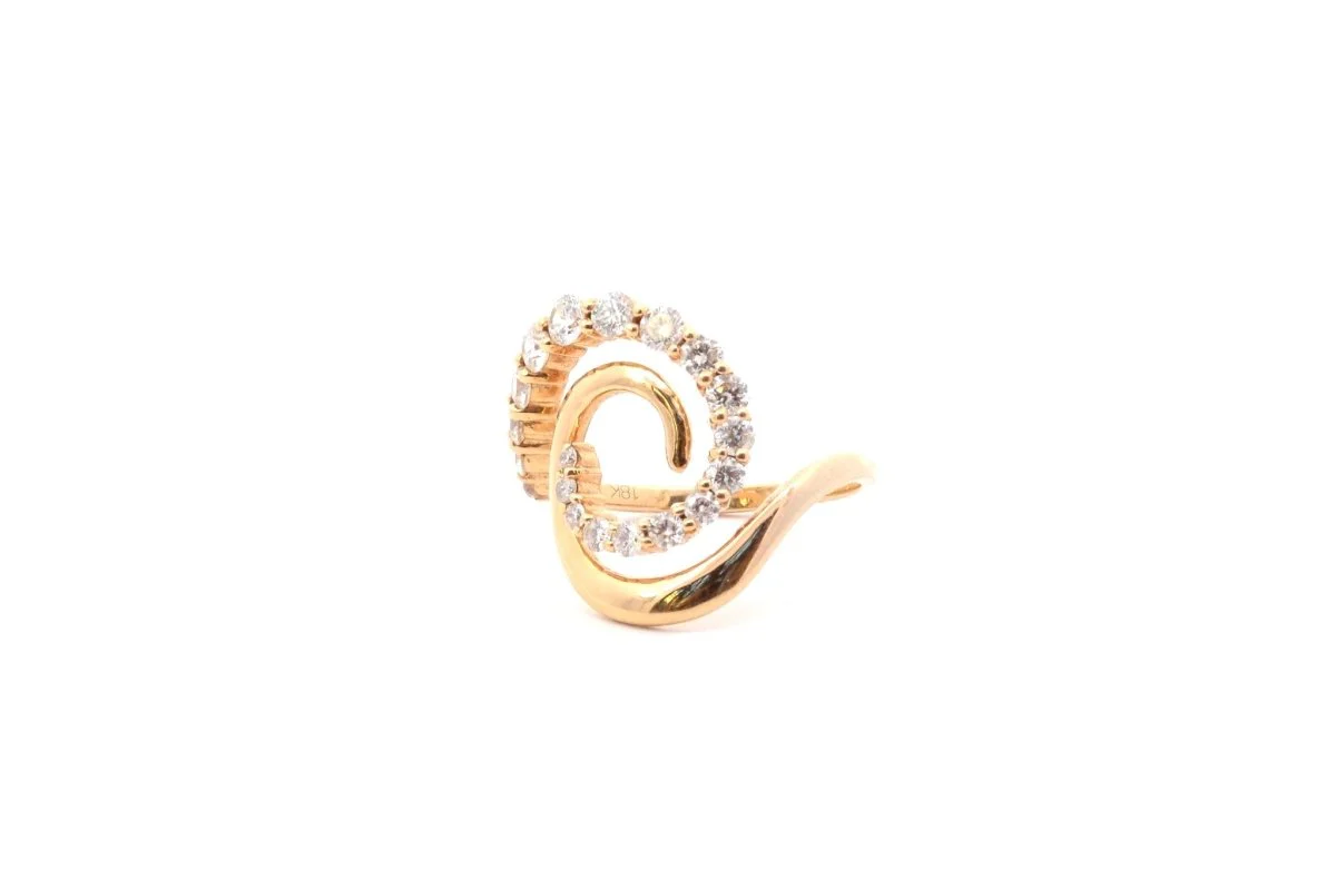 Bague en or jaune et diamants