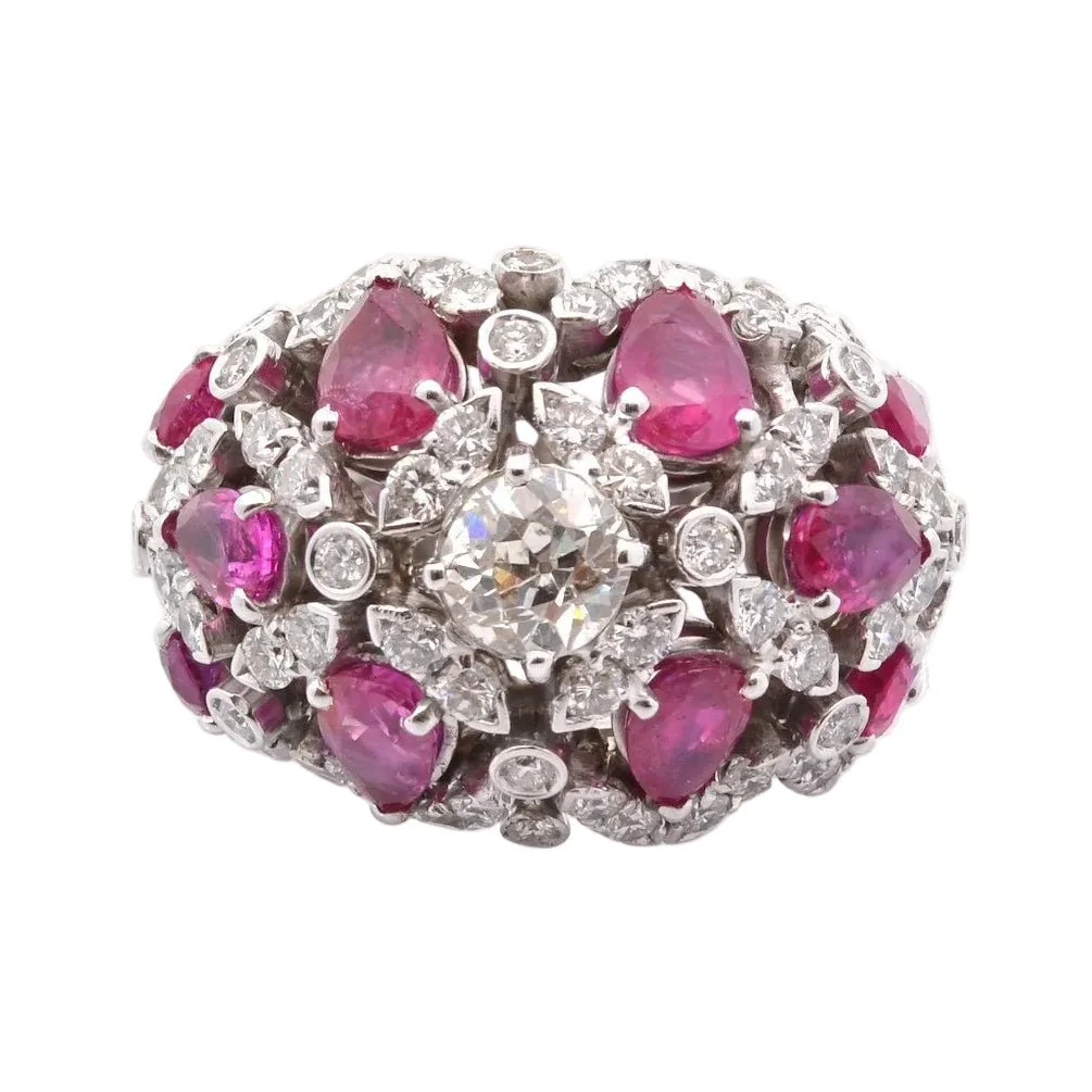 Bague Dôme en or blanc, rubis et diamants