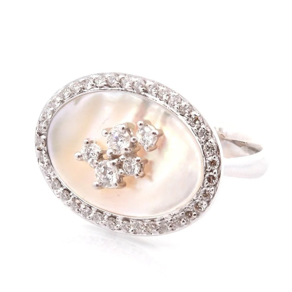 Bague Cocktail or blanc, nacre et diamants - Image 2