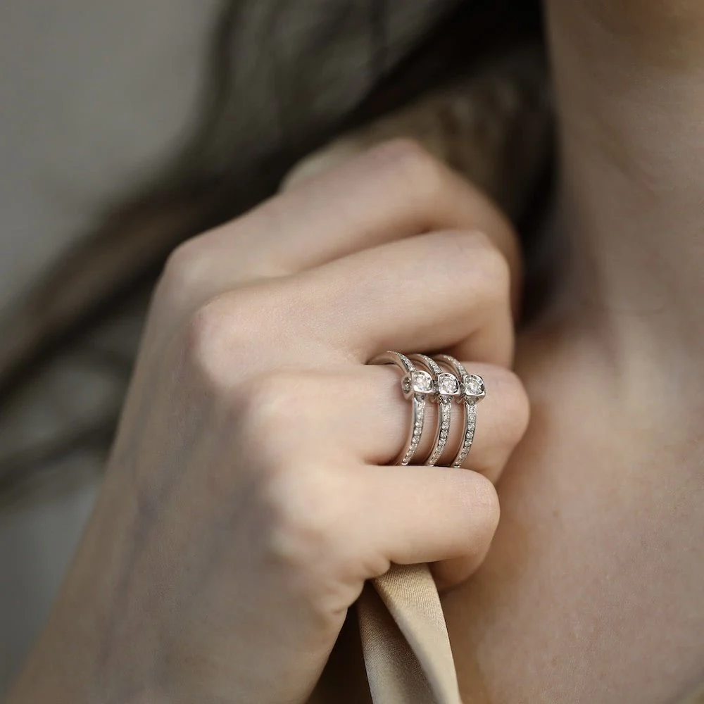 Bague DINH VAN "Le Cube Trilogie" en or gris et diamants - Image 2