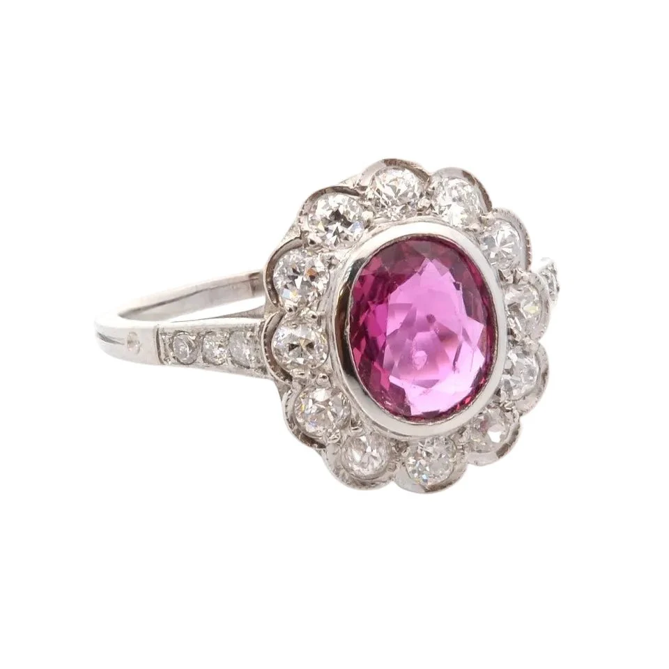 Bague Entourage en platine, rubis et diamants - Image 5