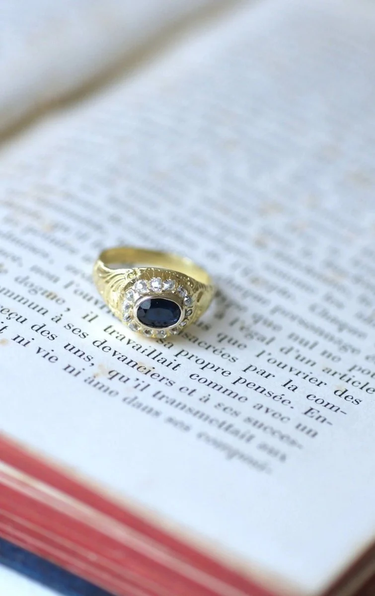 Bague dôme saphir entourage diamants - Image 7