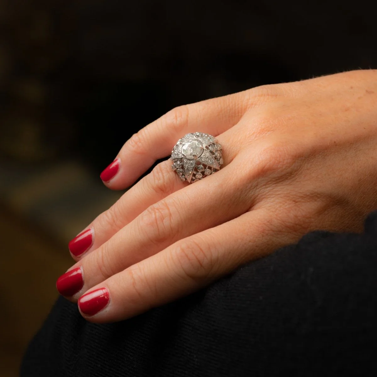 Bague Dôme étoile en or blanc, platine et diamants - Image 2