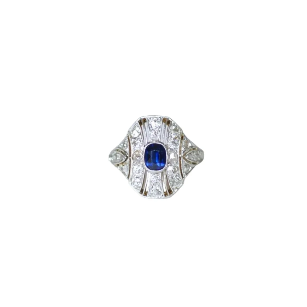 Bague Dôme en or jaune, platine, saphir, et diamants - Image 6