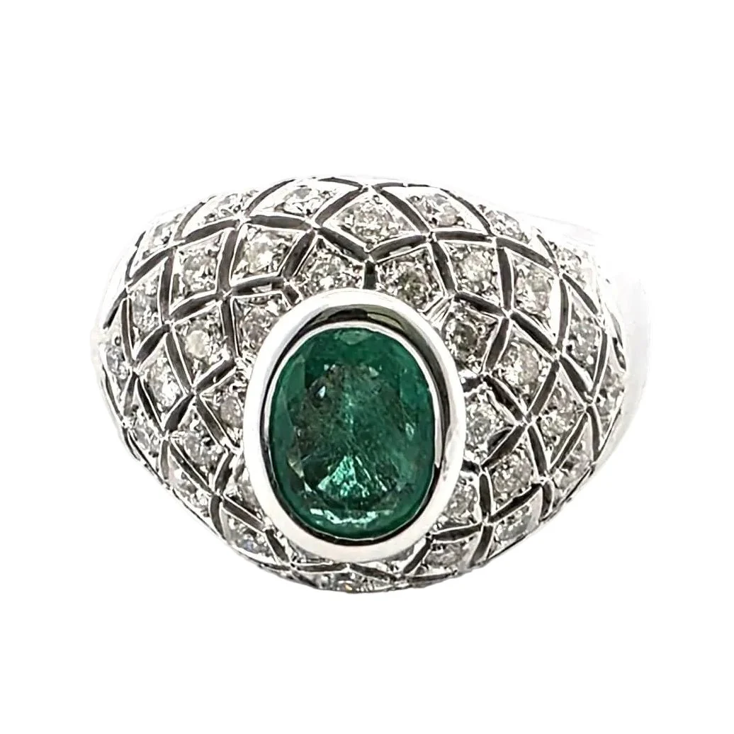 Bague Dôme en or blanc, émeraude et diamants