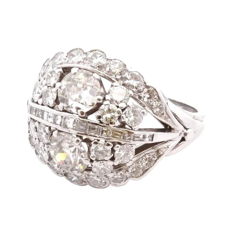 Bague Dôme en or blanc et diamants - Image 2