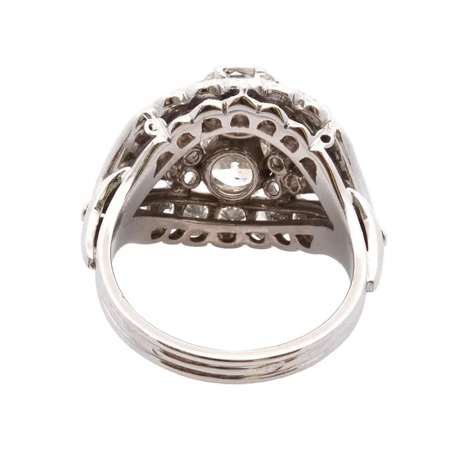 Bague Dôme en or blanc et diamants - Image 3