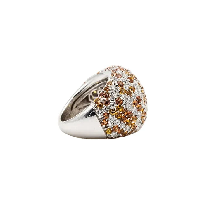 Bague Dôme en or blanc, saphirs et diamants - Image 4