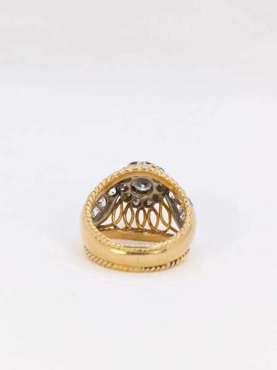 Bague dome en or jaune, platine et diamant 1 carat - Image 5