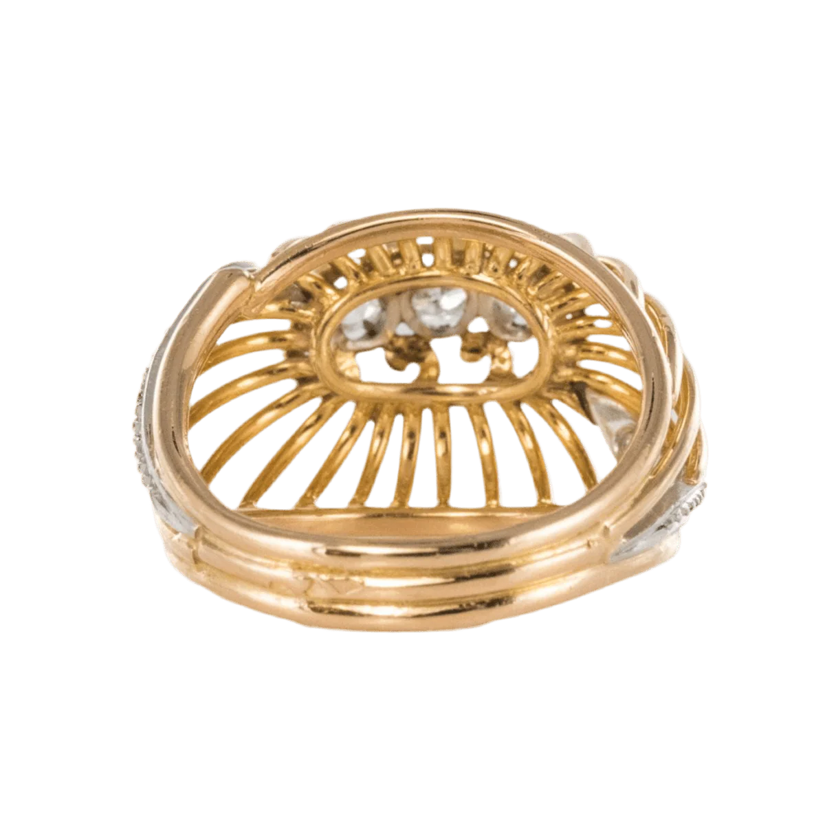 Bague Dôme en or jaune, platine et diamants - Image 4